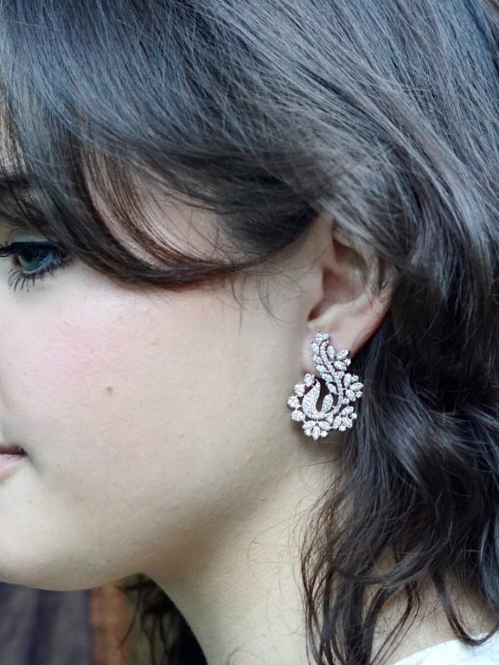 White Flower Stud